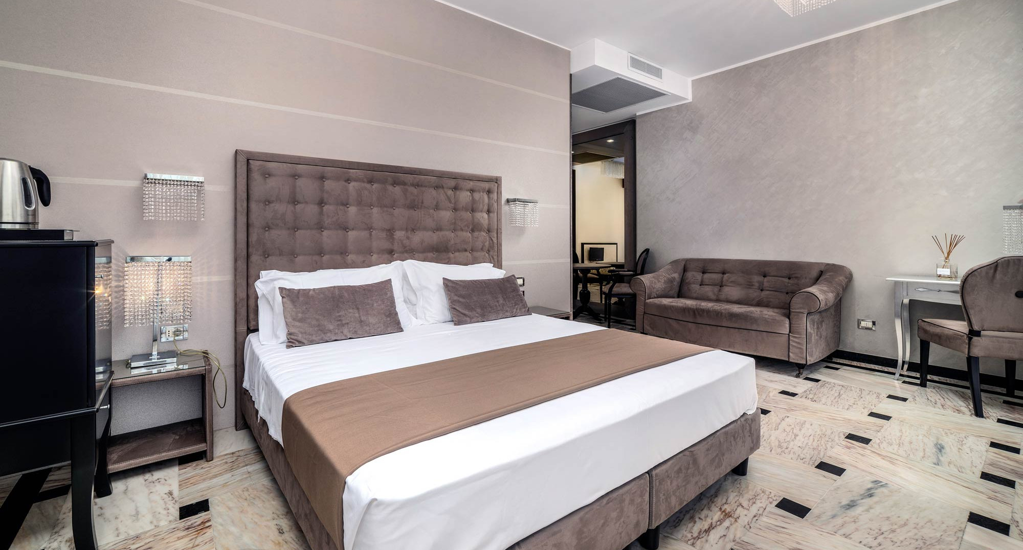 media.SlideSuite7-CFH-MichelangeloMilano-Marittima