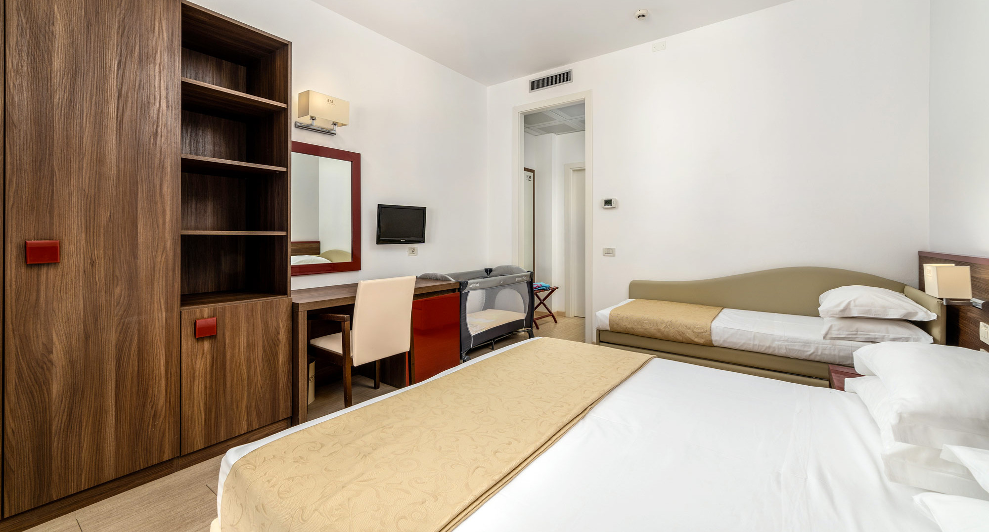 media.SlideFamily-Junior2-CFH-MichelangeloMilano-Marittima