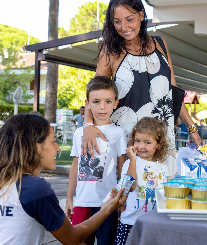 media.Gallery-DinaMerendina-1-CFH-MichelangeloMilano-Marittima-