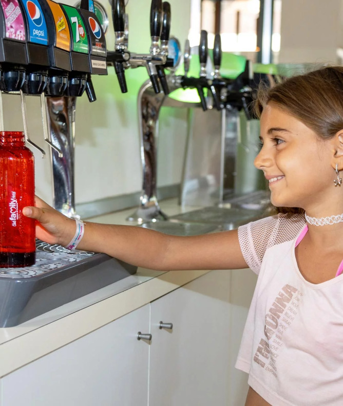 media.Slide-Drinky-CFH-MichelangeloMilano-Marittima